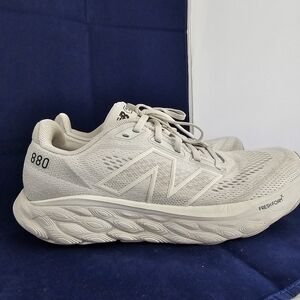 New Balance Unisex Fresh Foam 880 V14 Running ShoeSize: 8